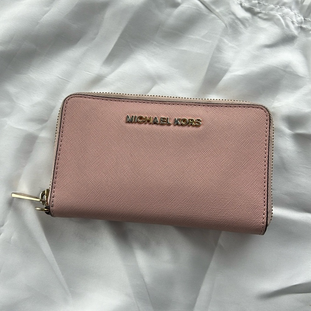 Michael Kors Blush Pink Wallet